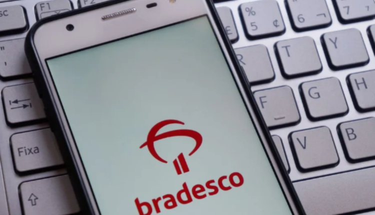 Após dinheiro SUMIR no aplicativo do Bradesco, brasileiros se SURPREENDEM com saldos maiores nas contas