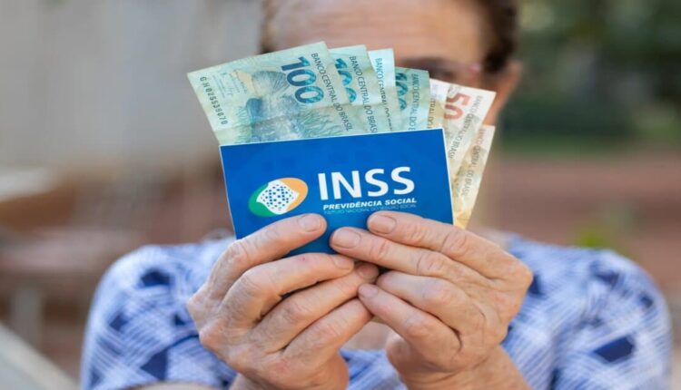 Aposentados INSS