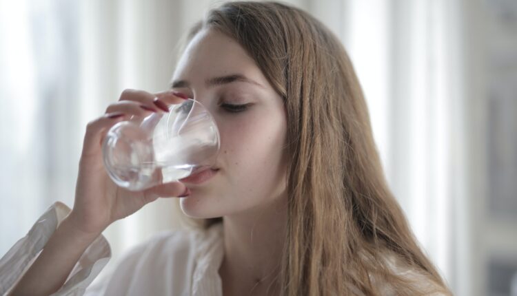 Você sabe quanto de água precisa beber por dia?