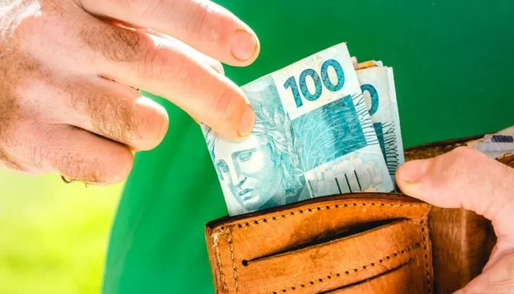 Novo Auxílio de R$300 reais do Bolsa Família deve sair em 2024! Confira