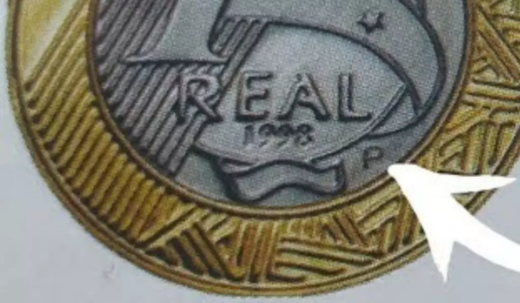 Moeda de 1 real de 1998 com a letra P. Imagem: Reprodução