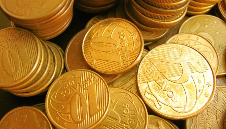 Essas duas moedas de 10 centavos valem MUITO! Veja se tem elas em casa