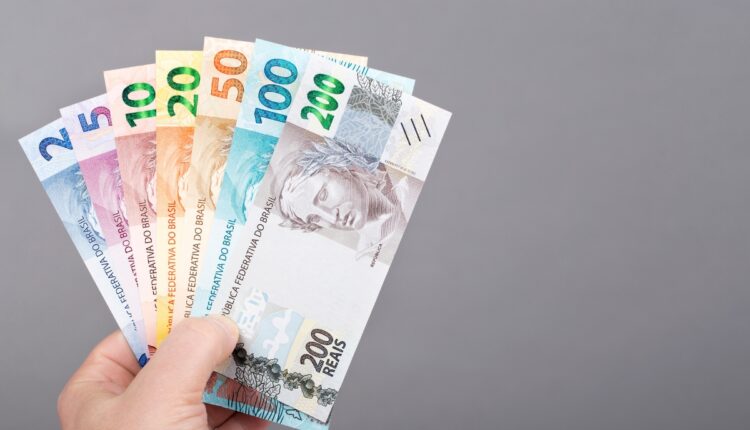Notas de real VALEM mais de R$ 1.000: você tem uma em casa?