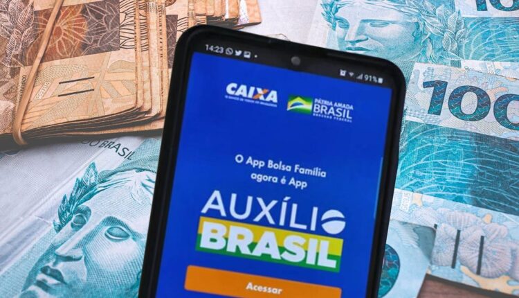 Auxílio Brasil ainda pagará R$ 15 MIL agora em 2024; veja se você tem direito