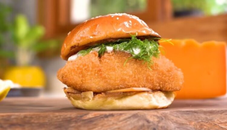 Deu saudade: Receita de McFish para você ter o aposentado do McDonald's em casa