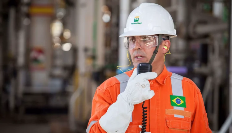 CONCURSO PETROBRAS: 6.412 vagas e Salário inicial de R$5,8 MIL; saiba como se inscrever