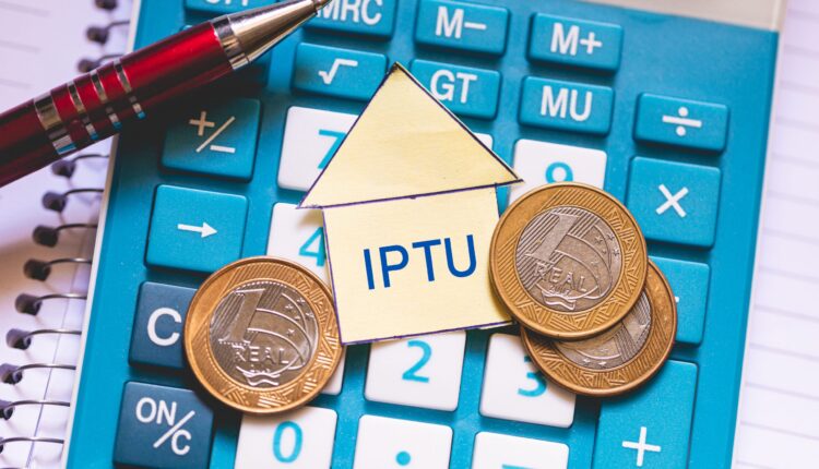 Saiba como garantir a ISENÇÃO do IPTU para idosos 