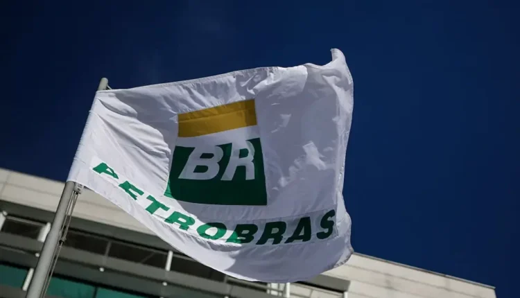 Concursos públicos: Petrobras e mais 34 órgãos encerram inscrições nesta quarta (31)