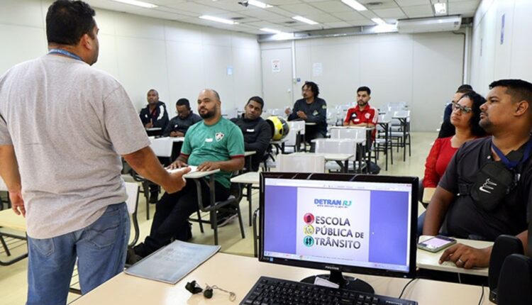 Escola Pública de Trânsito do DETRAN está com inscrições abertas para 3 cursos GRATUITOS