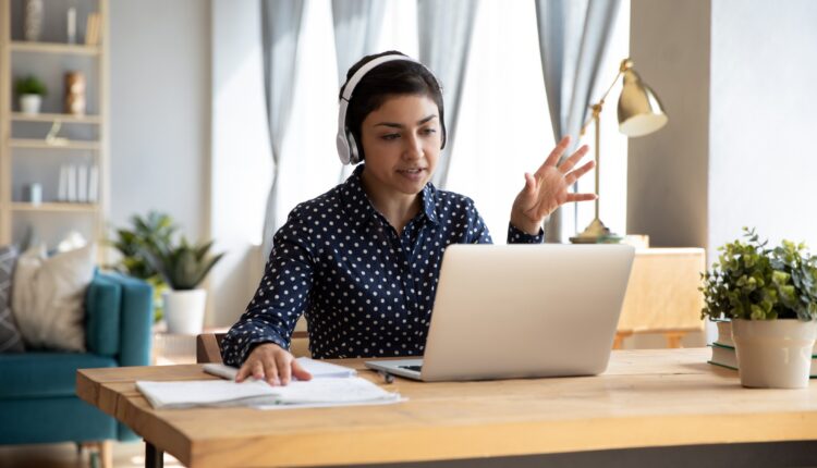 Mais de 1.000 vagas em home office para trabalhar sem sair de casa; saiba mais