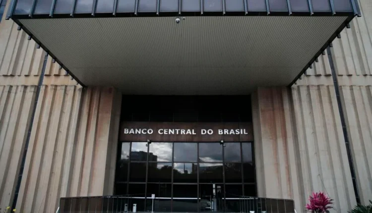 Concurso Banco Central: 100 vagas e salário de quase R$ 21 mil!