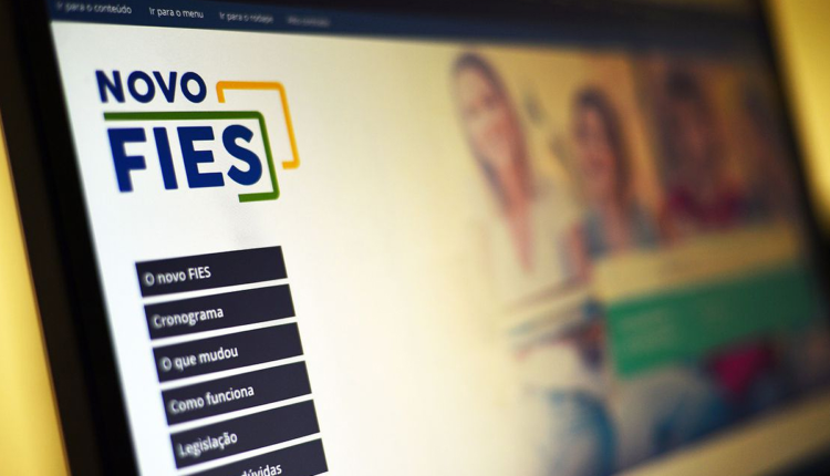 Governo lança financiamento de 100% de cursos pagos por meio do Fies social