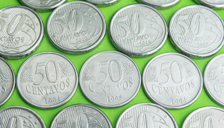 Veja quanto está valendo essa moeda de 50 centavos de 2002!