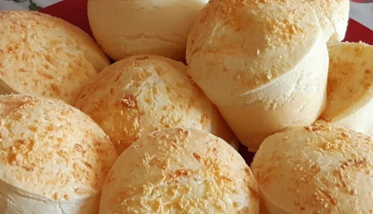 Receita de Pão de Queijo no liquidificador muito simples e que vai merecer um bis