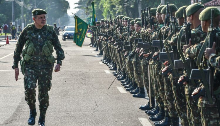 Concurso Exército: 210 vagas para diferentes cargos!