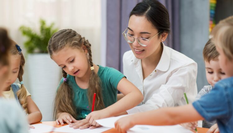 Curso Áreas de Atendimento Especial e Problemas de Aprendizagem GRATUITO, Online e com certificado