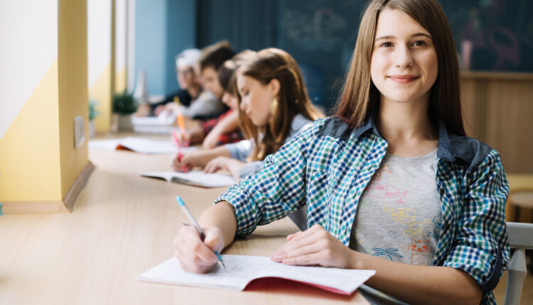 Estes são os 7 Melhores cursos para fazer na adolescência em 2024