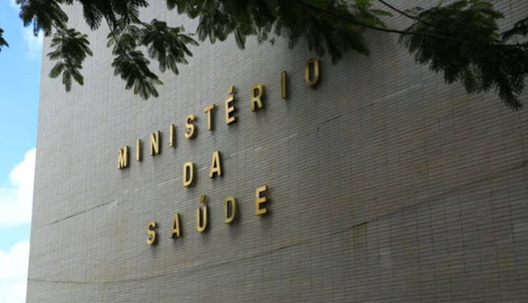 Ministério da Saúde abre processo seletivo com 1.889 vagas; salários chegam a R$ 11 mil