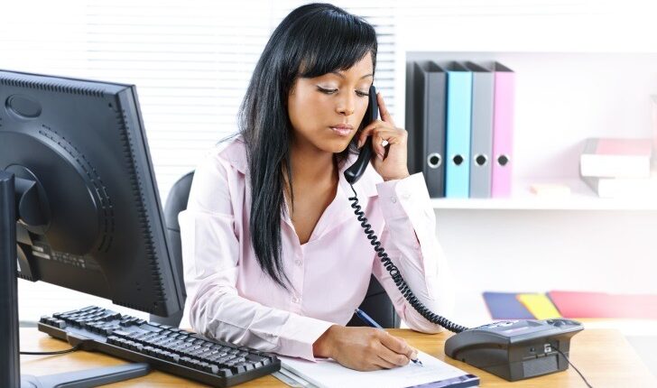 Assistente administrativo: conheça a carreira, o salário e os requisitos