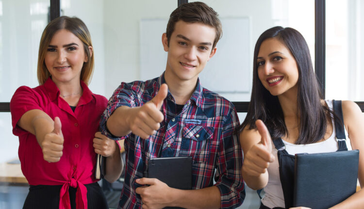 Programa abre 400 vagas de jovem aprendiz; veja como se inscrever