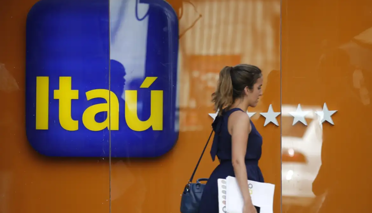 Itaú oferece 180 VAGAS para mulheres em cargos de liderança