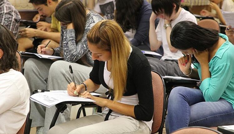 Estamos no caminho certo! Brasil tem 22 cursos de graduação entre os melhores de todo o mundo; confira