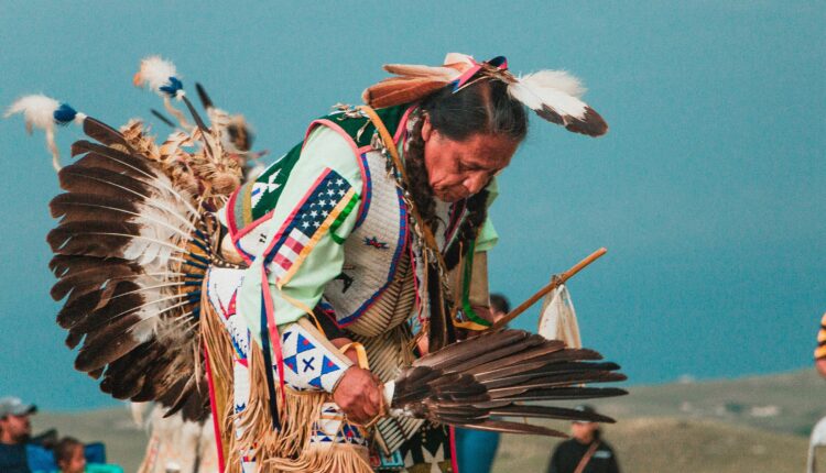 Povos indígenas na alfabetização: como abordar a cultura? (Foto: Unsplash).