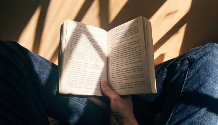 Leitura intensiva extensiva: o que são e como usá-las? (Foto: Unsplash).