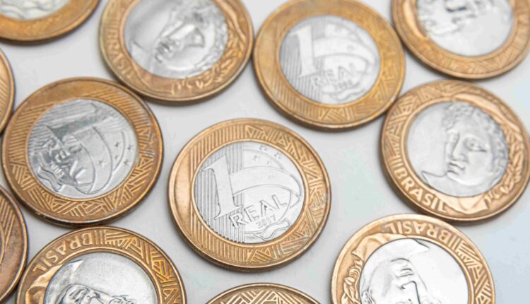Confira 4 moedas raras EM CIRCULAÇÃO no Brasil que podem valer uma fortuna!