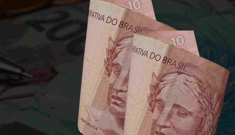 Esse detalhe que passa despercebido faz a nota de dez reais valer R$ 4.000! Confira!