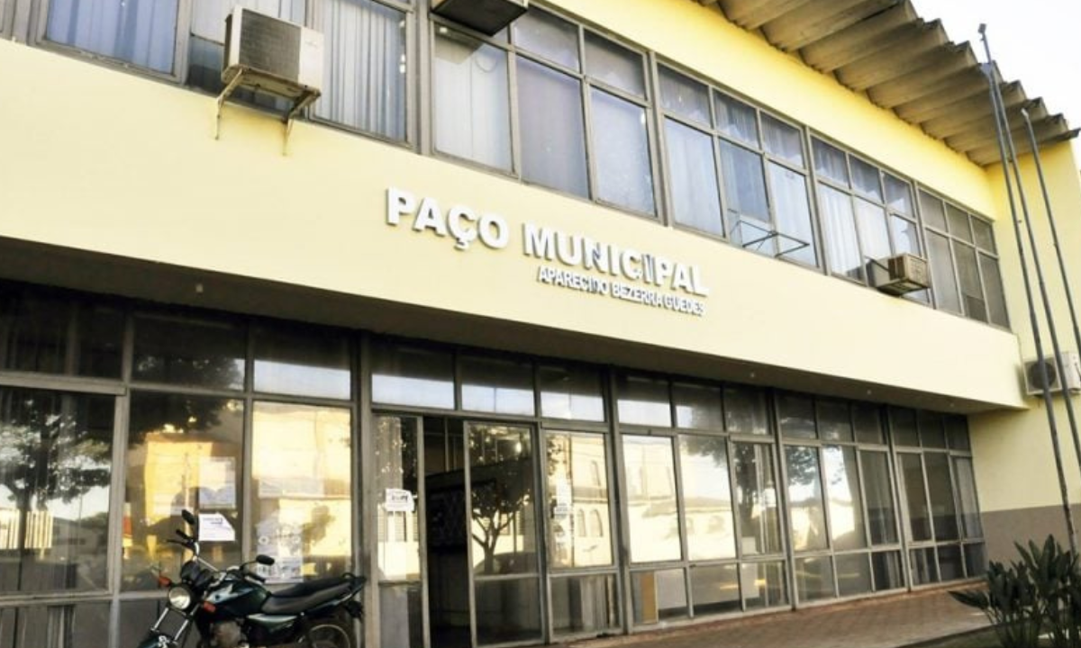 Concurso Municipal no Paraná: vencimentos chegam a R$ 15 MIL!