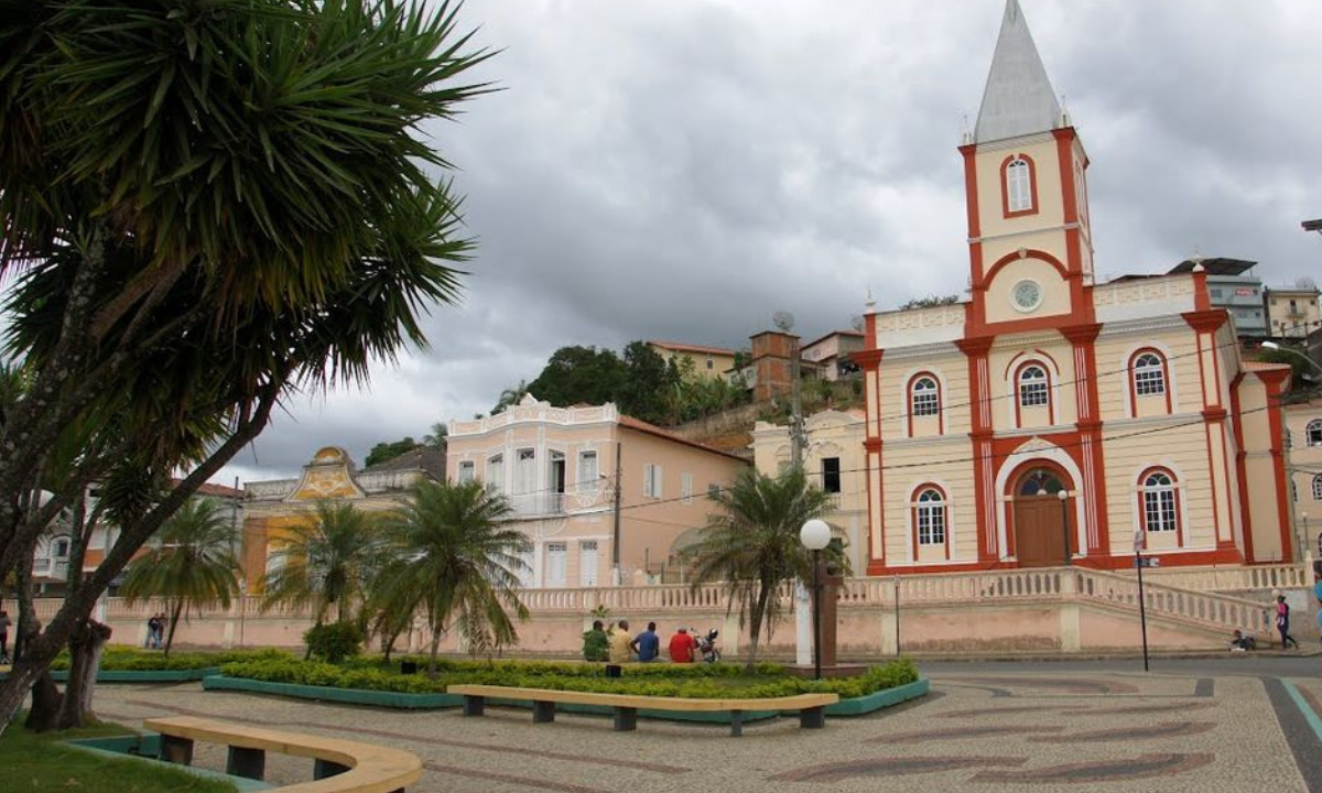 Concurso cidade histórica de MG: até R$ 6.906,51 ao mês!