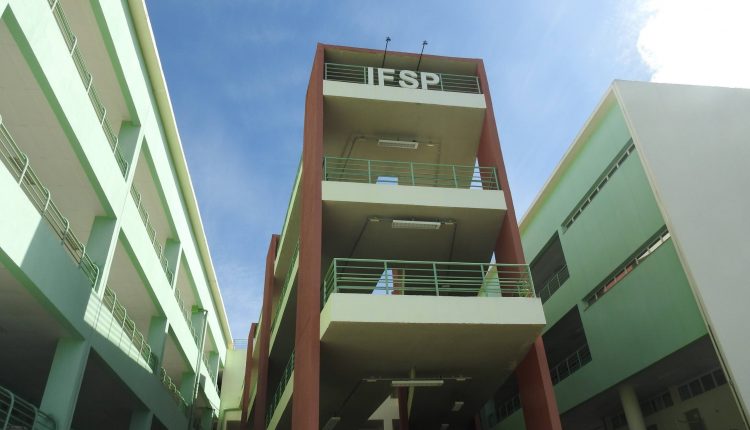 Concurso IFSP: R$ 4.875,18 de salário + benefícios!