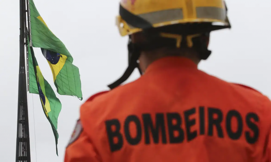 Inscrições do CONCURSO BOMBEIROS estão abertas; 329 VAGAS e iniciais de R$ 11,9 MIL