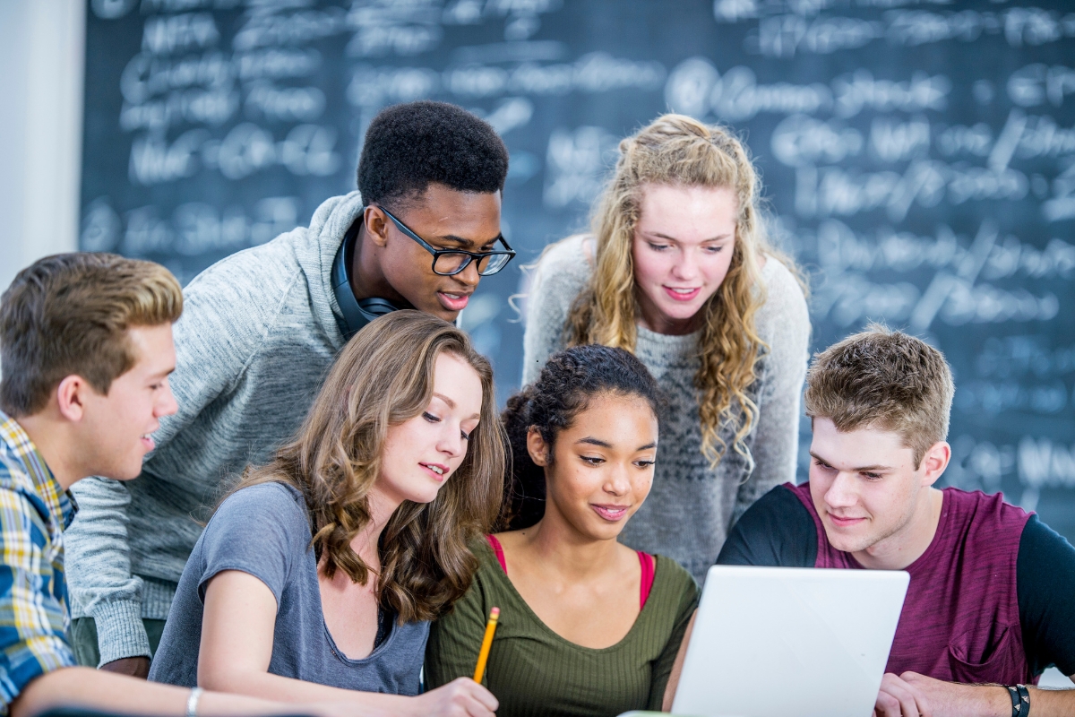 Novo Ensino Médio é aprovado: confira o que muda na prática