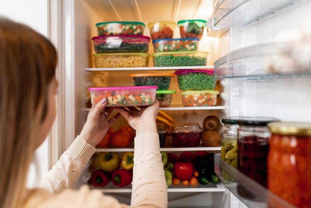 9 alimentos que não devem ser guardados na geladeira, apesar de brasileiro insistir