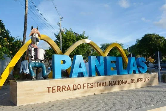 Panelas é um município localizado no estado do Pernambuco.