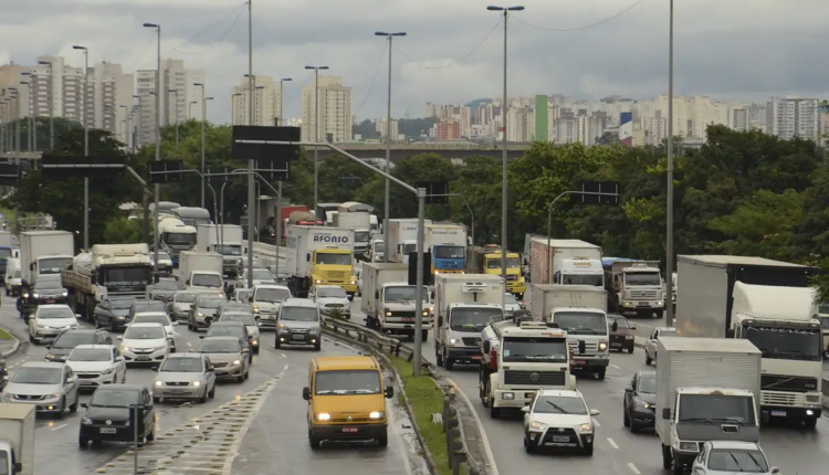 As regras para isenção do IPVA 2025 variam de estado para estado.