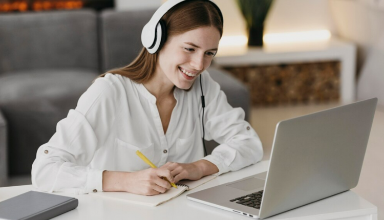 Veja como se inscrever no curso auxiliar administrativo da Pensar Cursos.