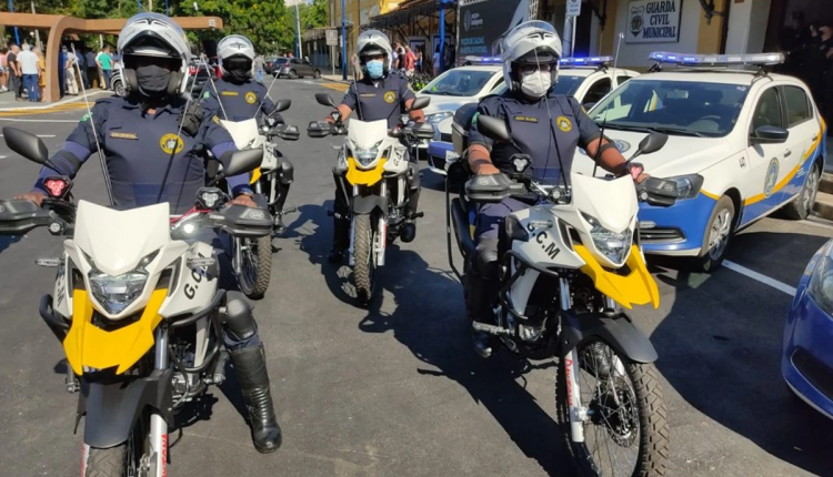 Após a qualificação dos agentes e a estruturação interna da corporação, a expectativa é que, até novembro, a Guarda Municipal já possa atuar armada nas ruas. Imagem: Pref. de Poços de Caldas (MG)