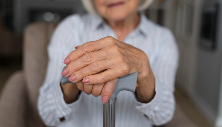 Tratamento de Parkinson e Demência no SUS.