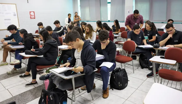 Durante a realização do Concurso Correios, é importante manter o foco. Imagem: Agência Brasil