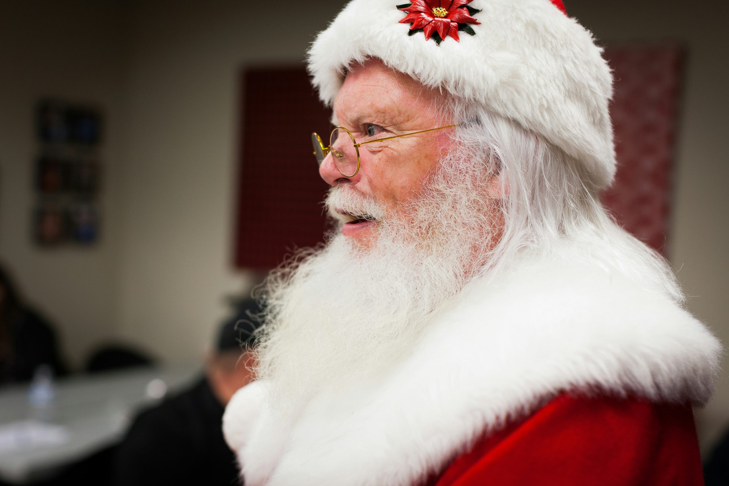 A origem do Papai Noel e sua presença na cultura brasileira (Foto: Unsplash).