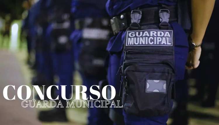 Guarda Municipal em formação durante concurso público