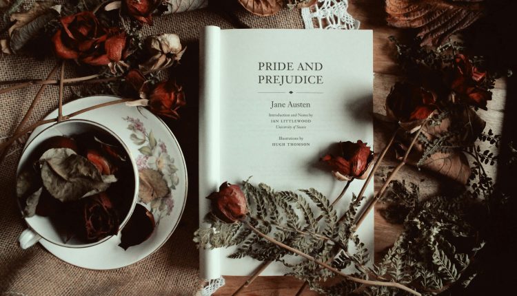 Hora literária – conheça "Orgulho e preconceito", de Jane Austen (Foto: Unsplash).