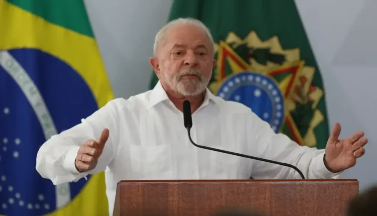 Presidente Lula durante anúncio do projeto de isenção do Imposto de Renda para salários de até R$ 5 mil.